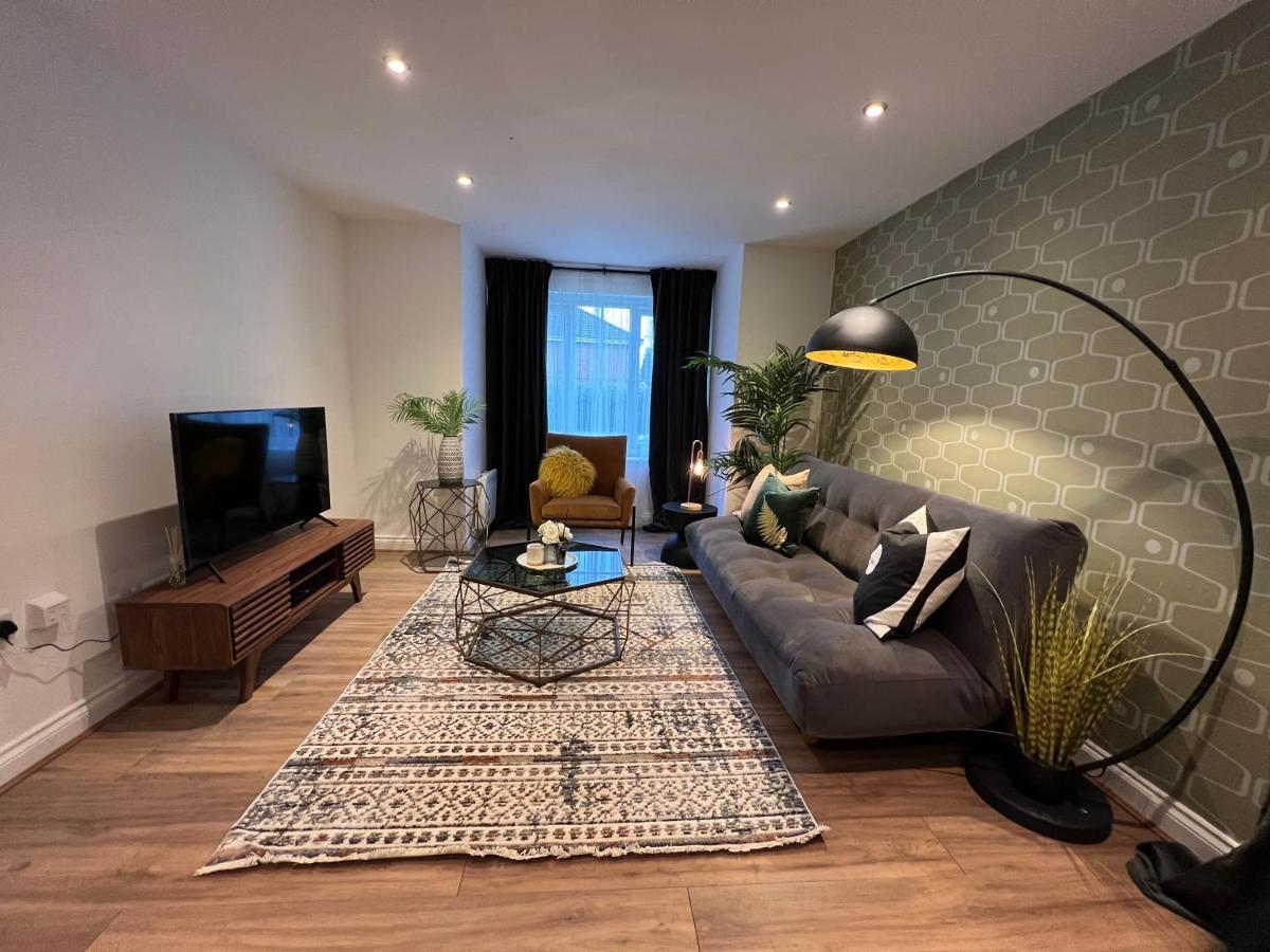 Modern 2 Bedroom Aesthetic Apt マンチェスター エクステリア 写真