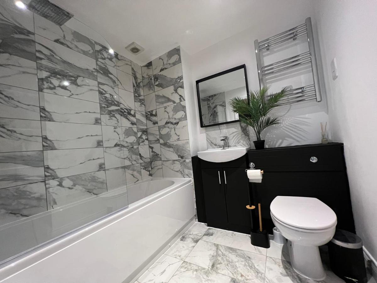 Modern 2 Bedroom Aesthetic Apt マンチェスター エクステリア 写真