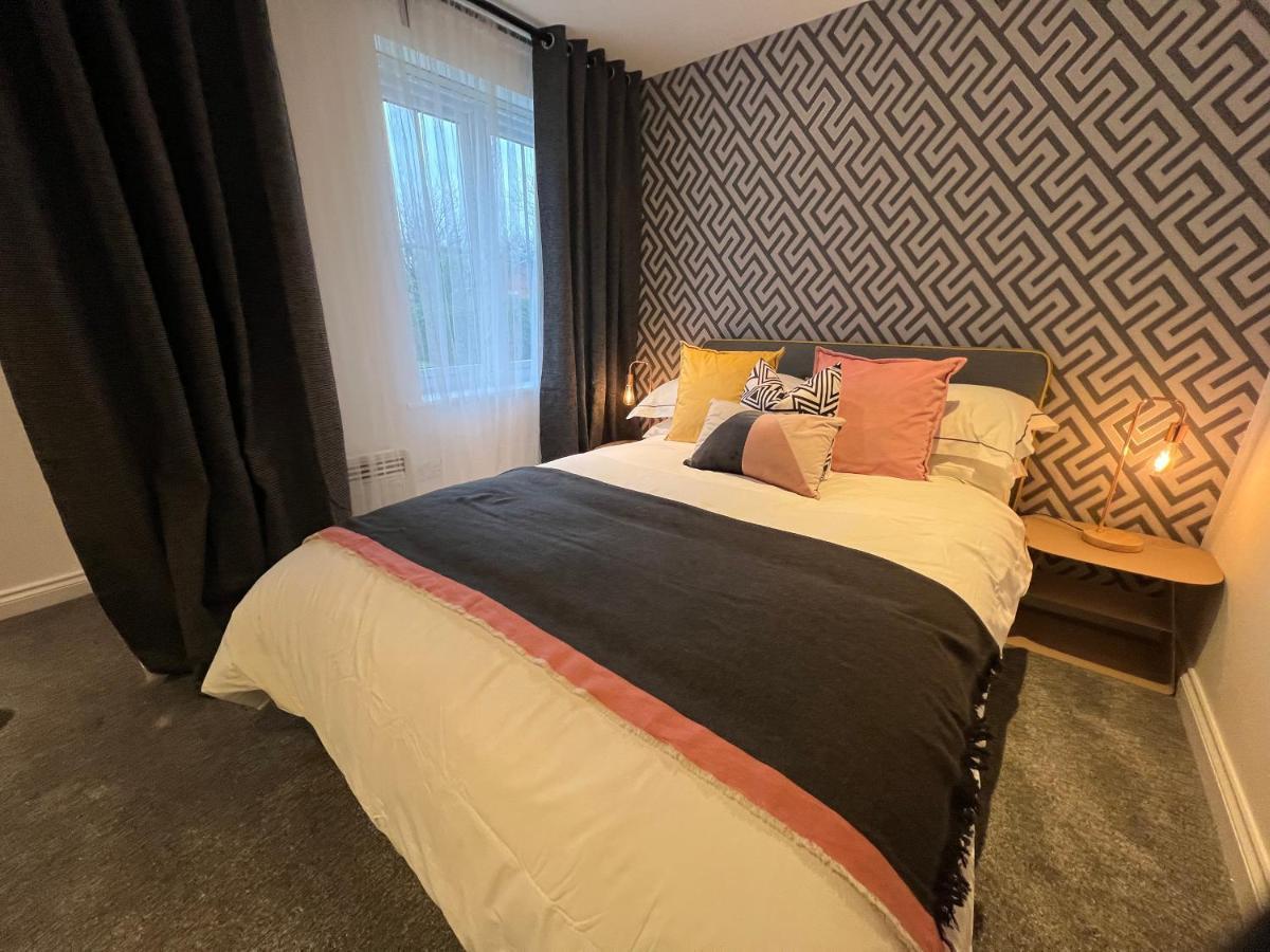 Modern 2 Bedroom Aesthetic Apt マンチェスター エクステリア 写真